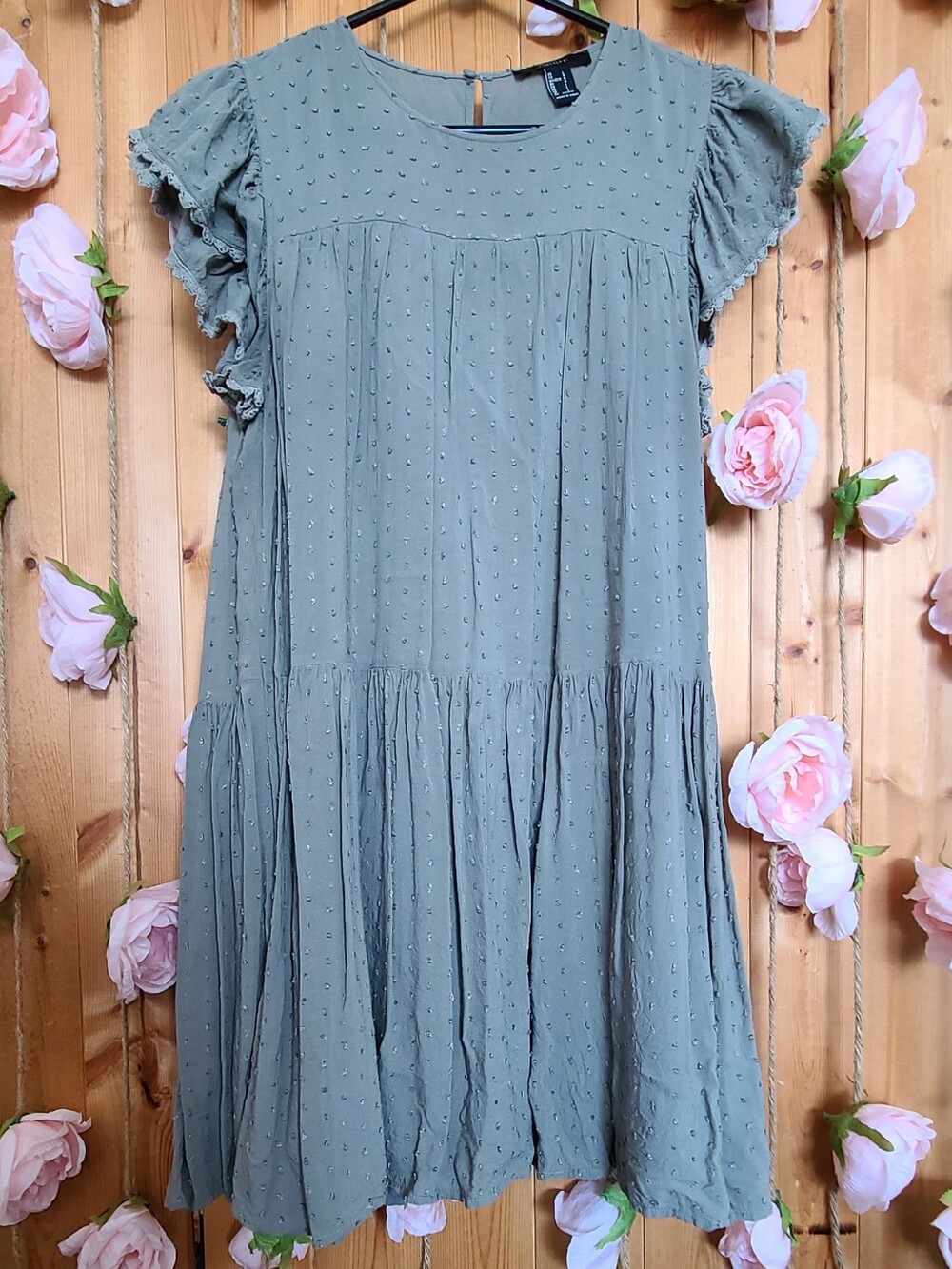 Forever 21 Sage Green Dot Textured Top